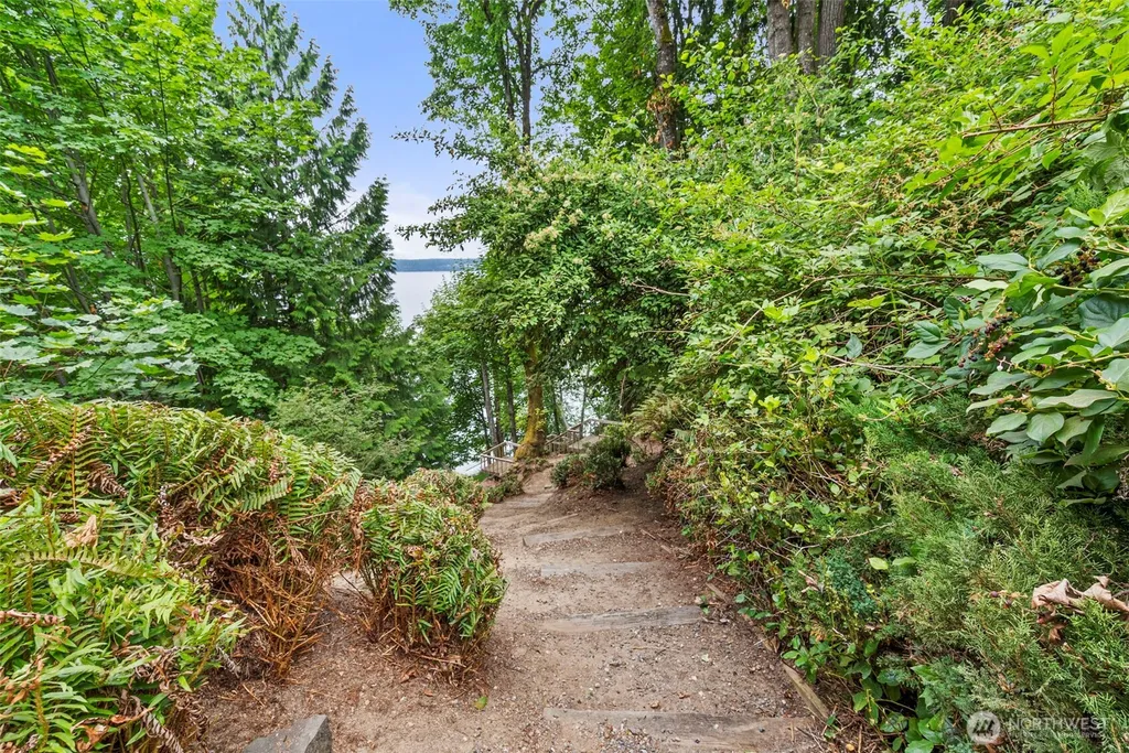 93 Raft Island Drive NW Gig Harbor WA 98335