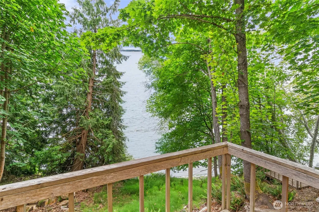 93 Raft Island Drive NW Gig Harbor WA 98335