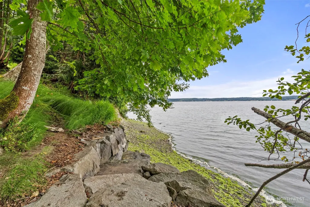93 Raft Island Drive NW Gig Harbor WA 98335