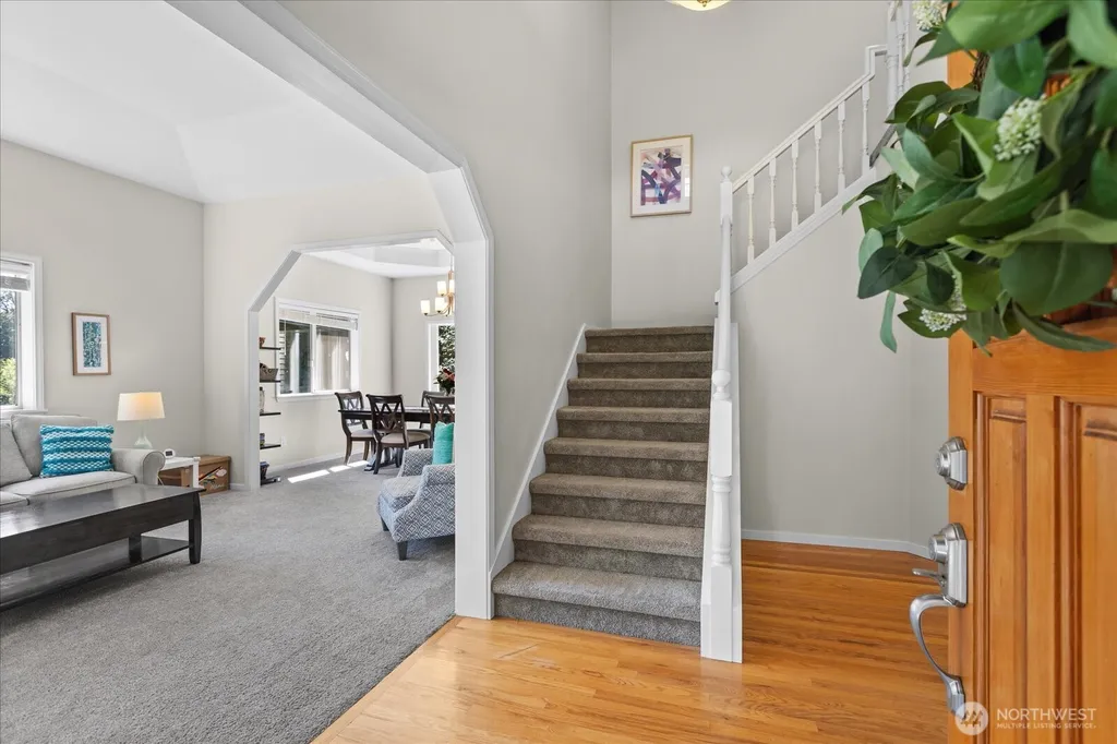 18223 Yew Way Snohomish WA 98296