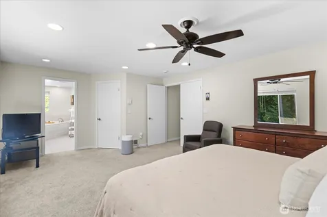 18223 Yew Way Snohomish WA 98296