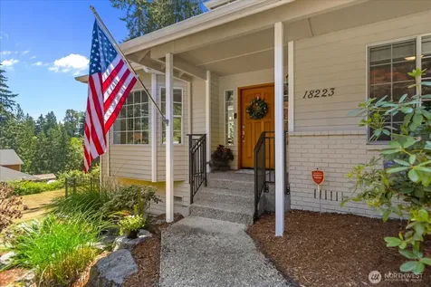 18223 Yew Way Snohomish WA 98296