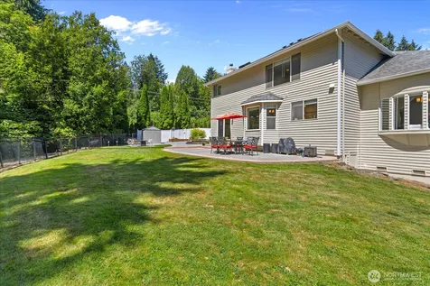 18223 Yew Way Snohomish WA 98296