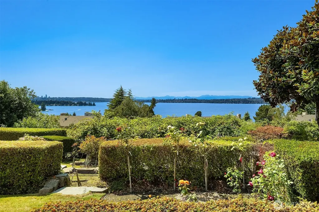 5511 104th Avenue NE Kirkland WA 98033