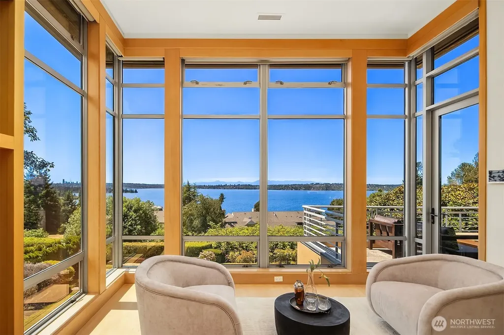 5511 104th Avenue NE Kirkland WA 98033