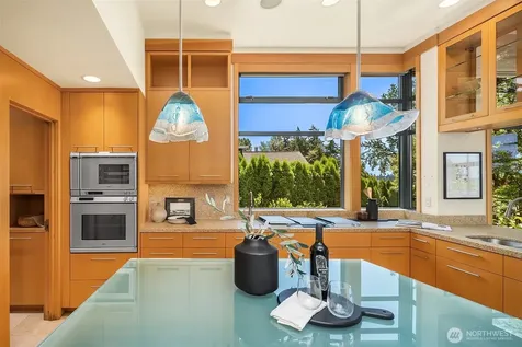 5511 104th Avenue NE Kirkland WA 98033