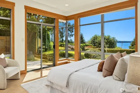5511 104th Avenue NE Kirkland WA 98033