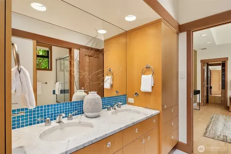 5511 104th Avenue NE Kirkland WA 98033