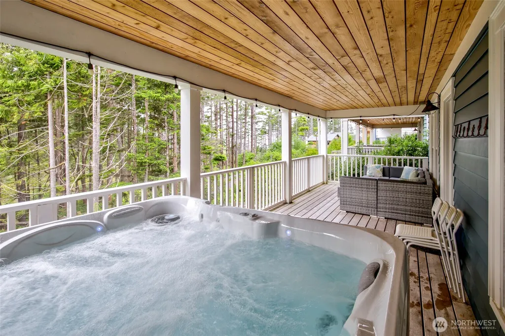 56 Hidden Cove Loop Pacific Beach WA 98571