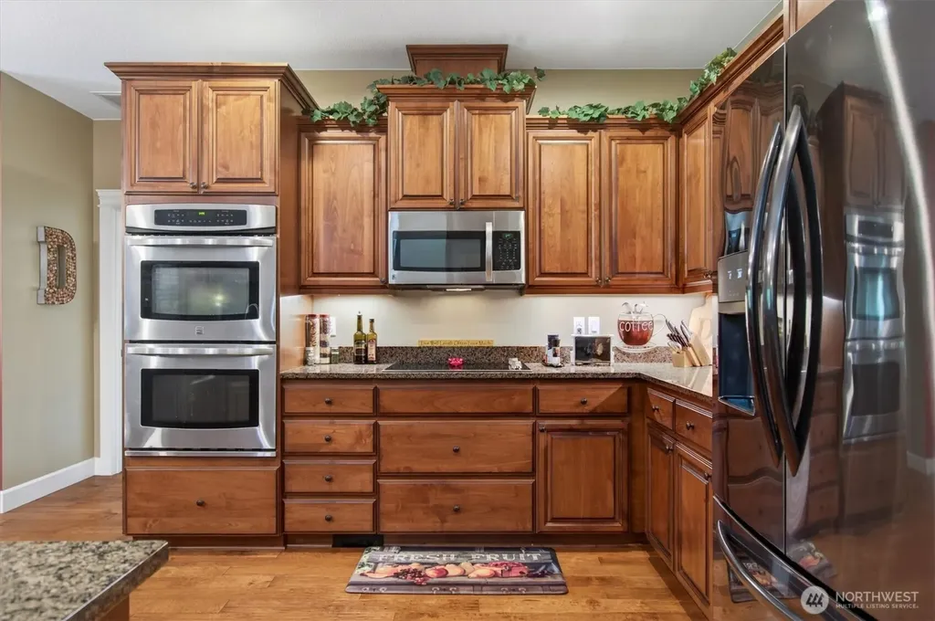 47 Sun Crest Lane Cathlamet WA 98612