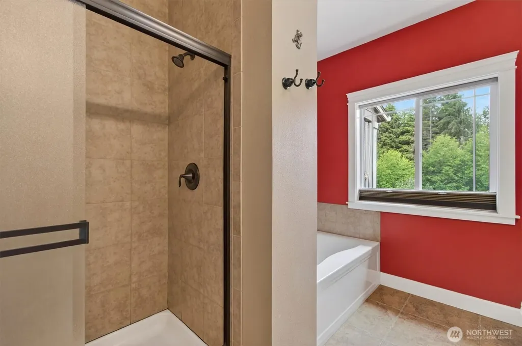 47 Sun Crest Lane Cathlamet WA 98612