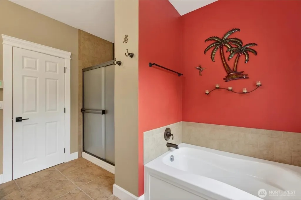 47 Sun Crest Lane Cathlamet WA 98612