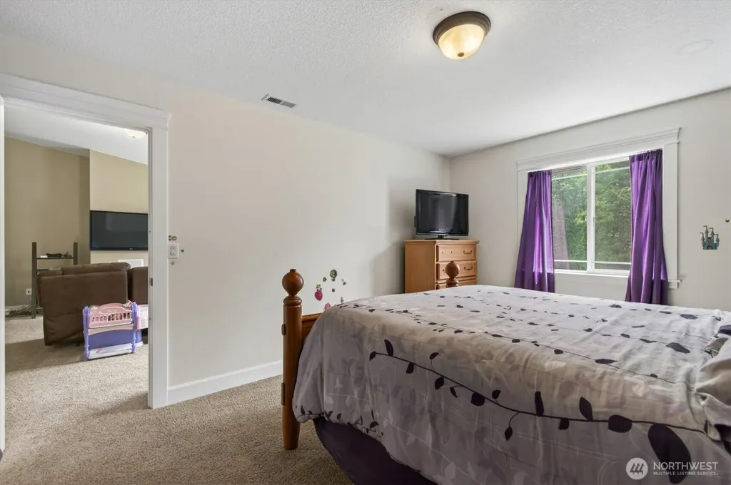 47 Sun Crest Lane Cathlamet WA 98612