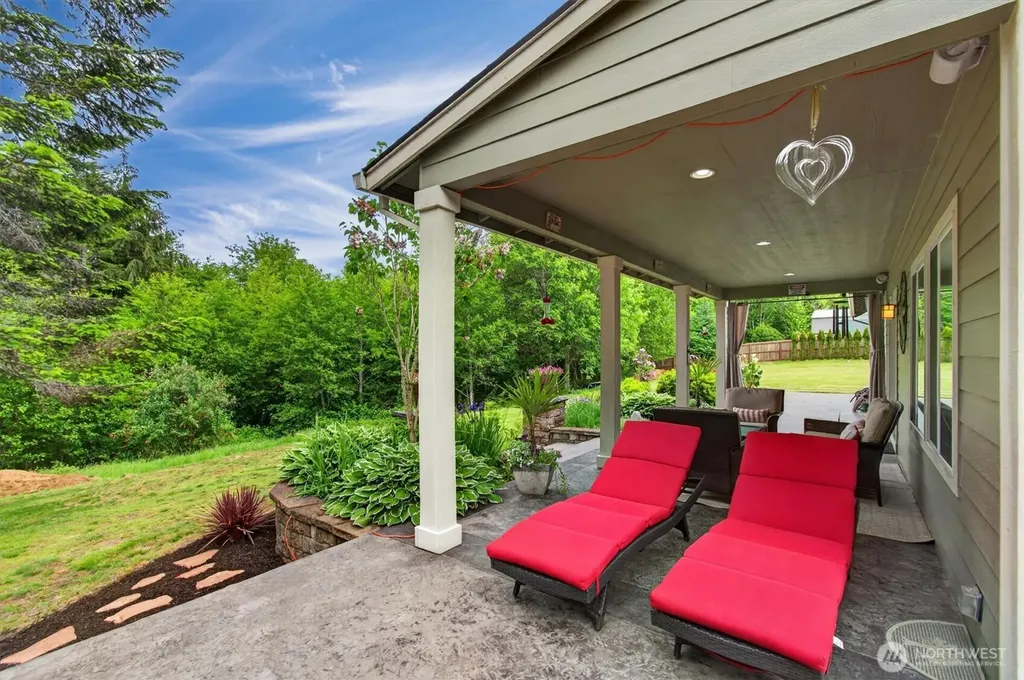 47 Sun Crest Lane Cathlamet WA 98612