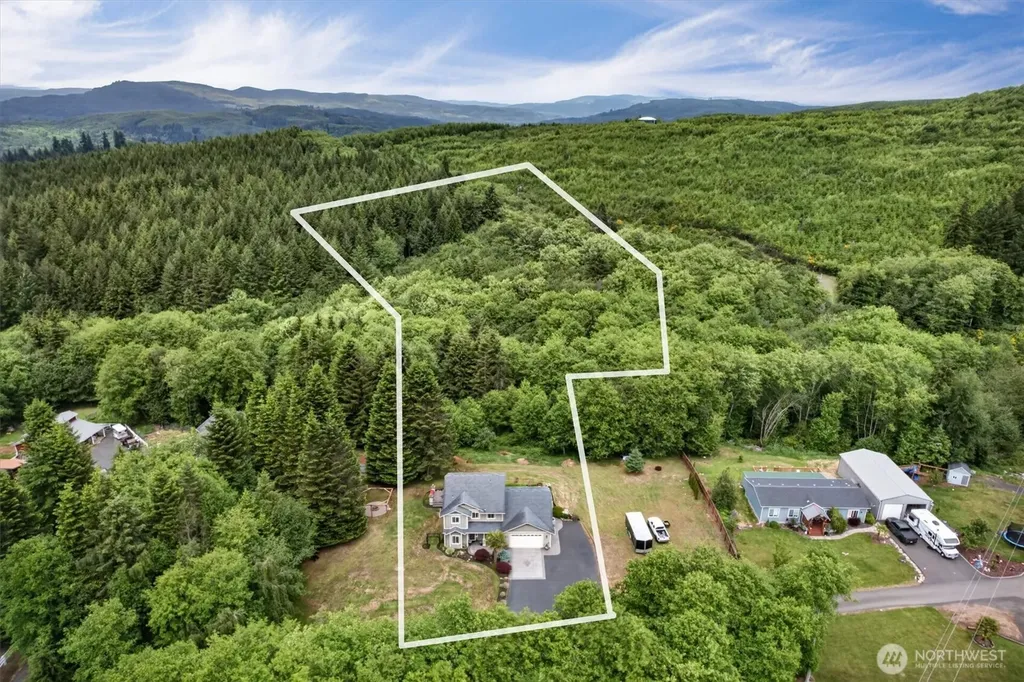 47 Sun Crest Lane Cathlamet WA 98612
