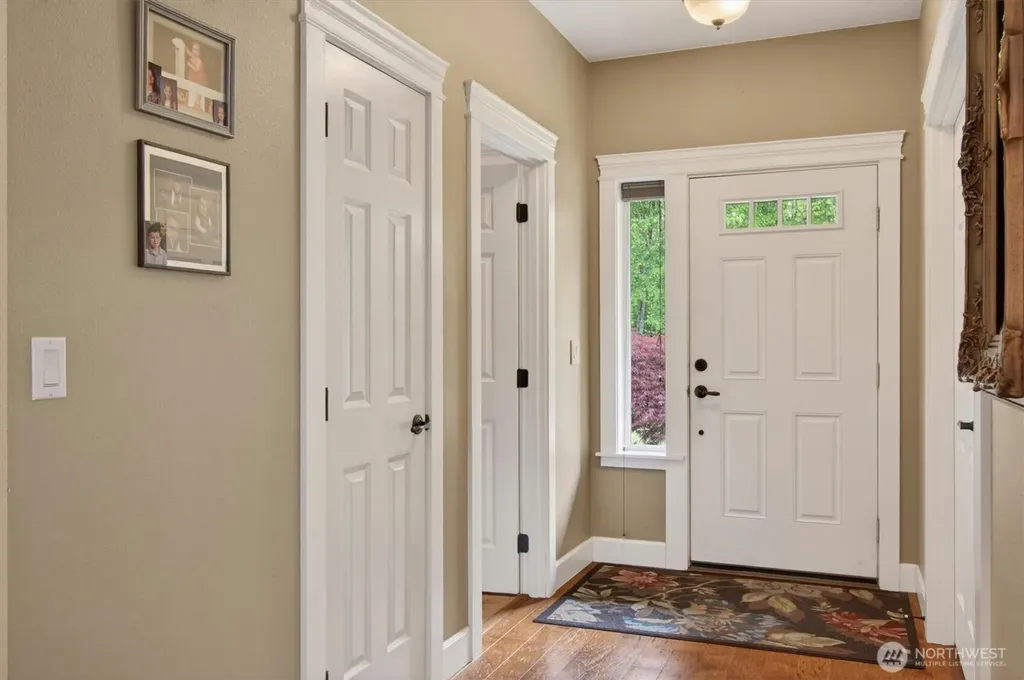 47 Sun Crest Lane Cathlamet WA 98612