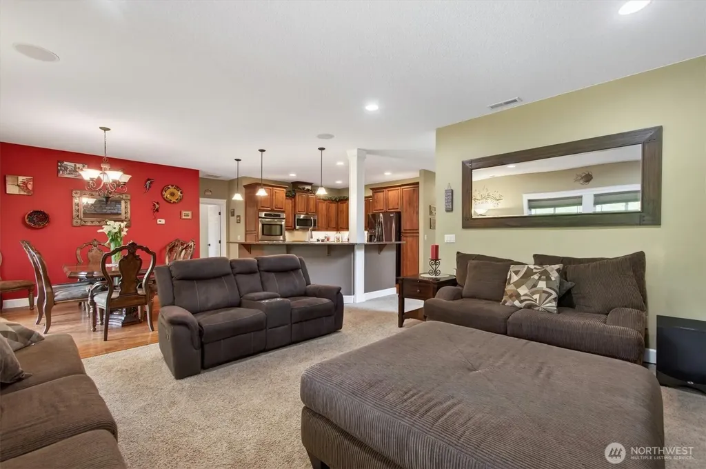 47 Sun Crest Lane Cathlamet WA 98612