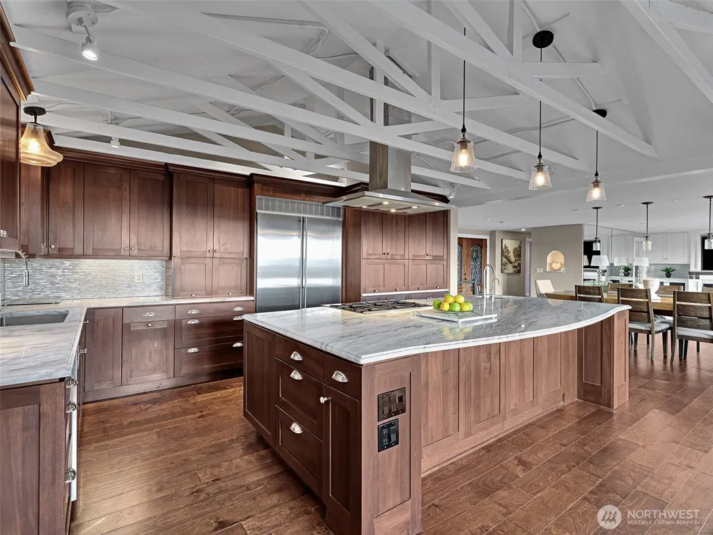 18631 2nd Avenue SW Normandy Park WA 98166