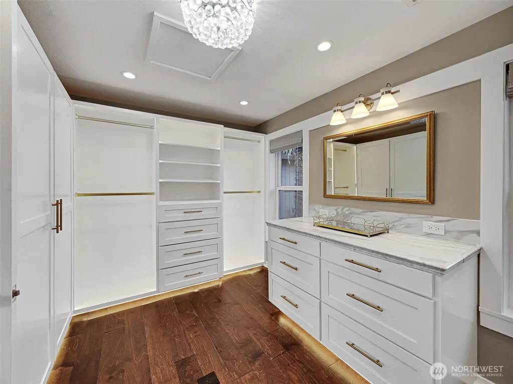 18631 2nd Avenue SW Normandy Park WA 98166