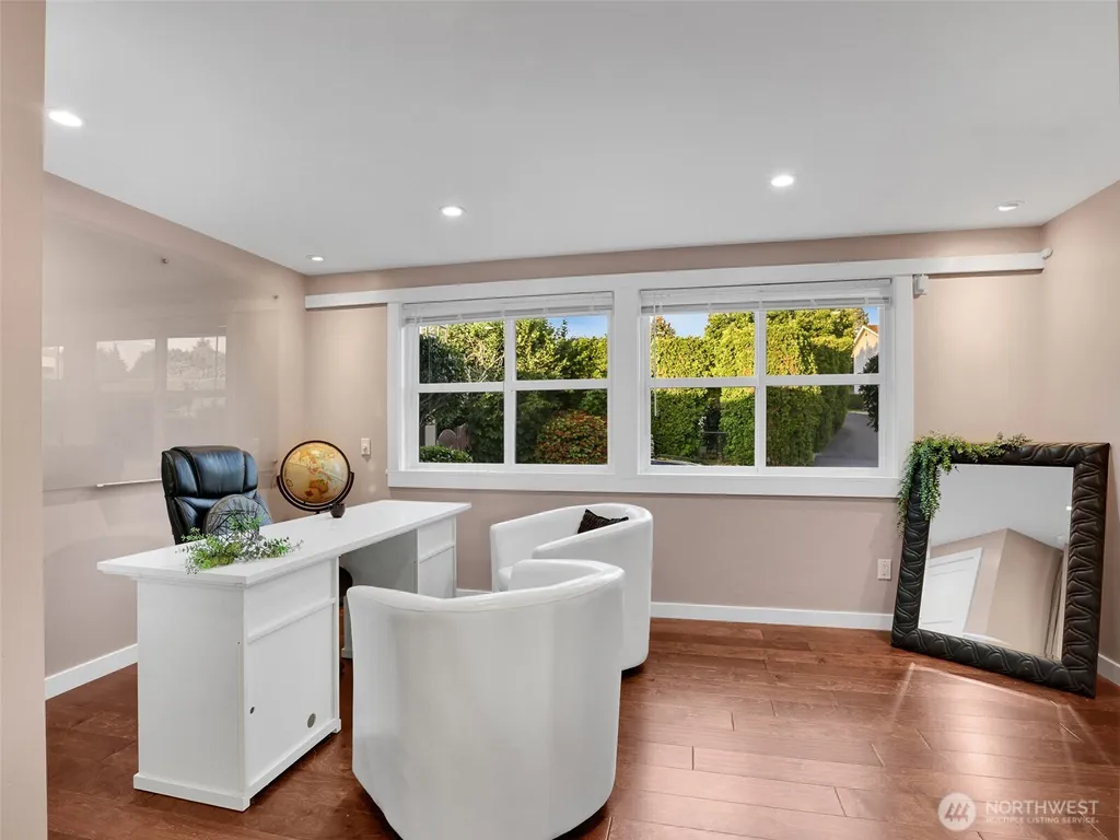 18631 2nd Avenue SW Normandy Park WA 98166