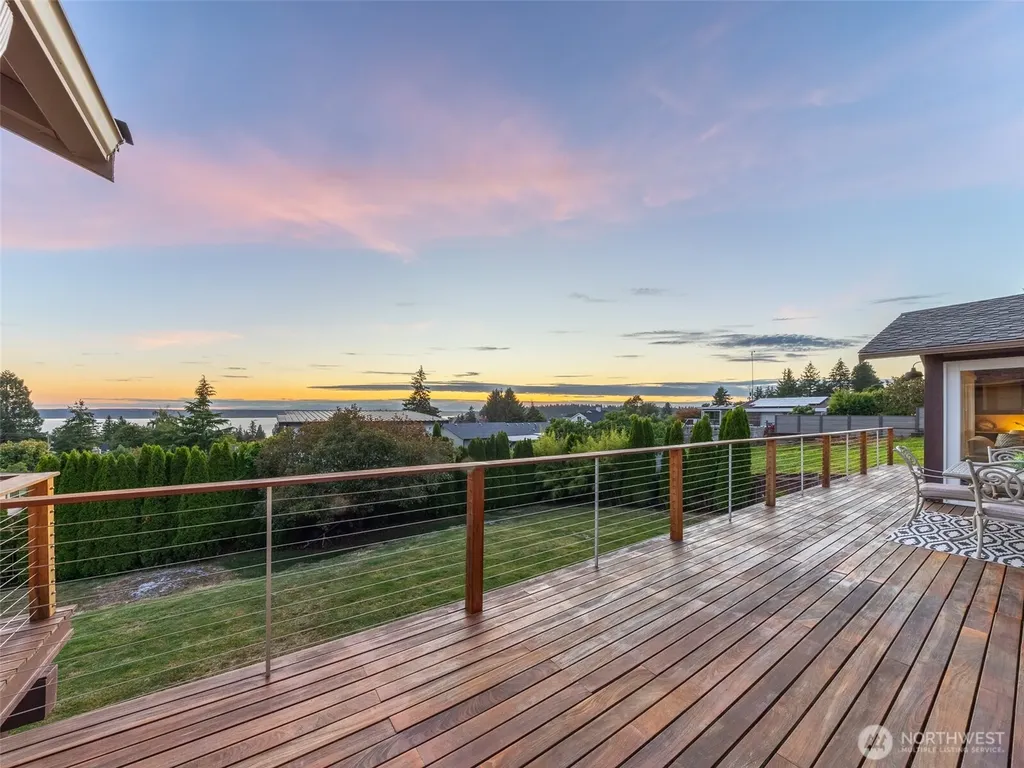 18631 2nd Avenue SW Normandy Park WA 98166
