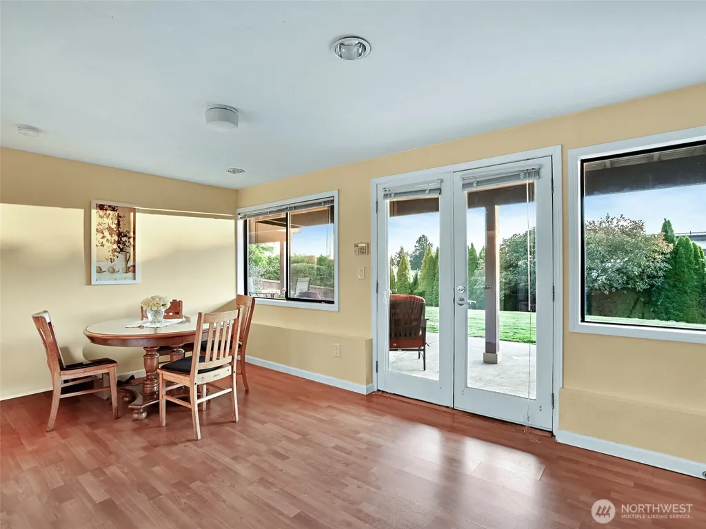 18631 2nd Avenue SW Normandy Park WA 98166