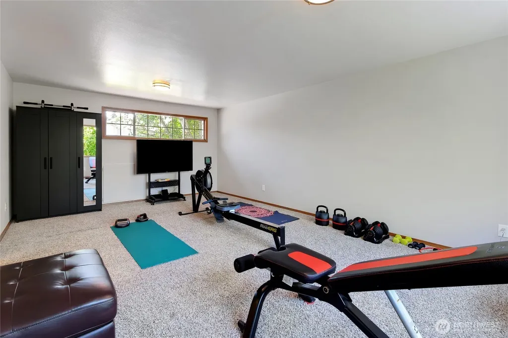 20425 96th Way S Kent WA 98031
