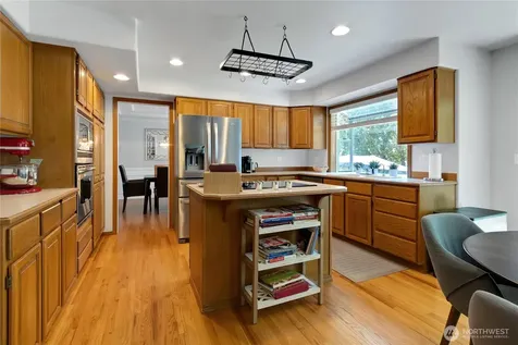 20425 96th Way S Kent WA 98031