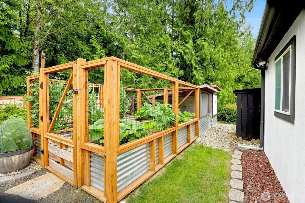 8070 SE Meridian Way Olalla WA 98359