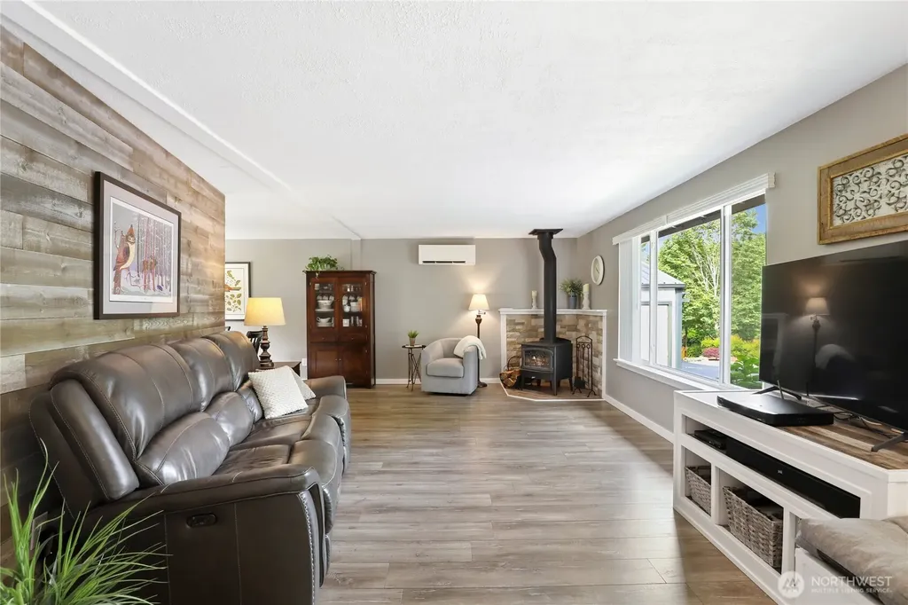 8070 SE Meridian Way Olalla WA 98359