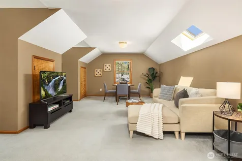 16526 232nd Avenue NE Woodinville WA 98077