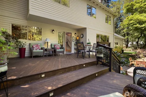 16526 232nd Avenue NE Woodinville WA 98077