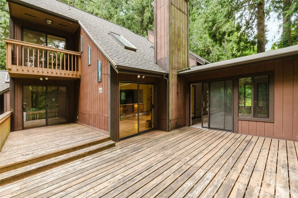 8565 Phillips Road SE Port Orchard WA 98367