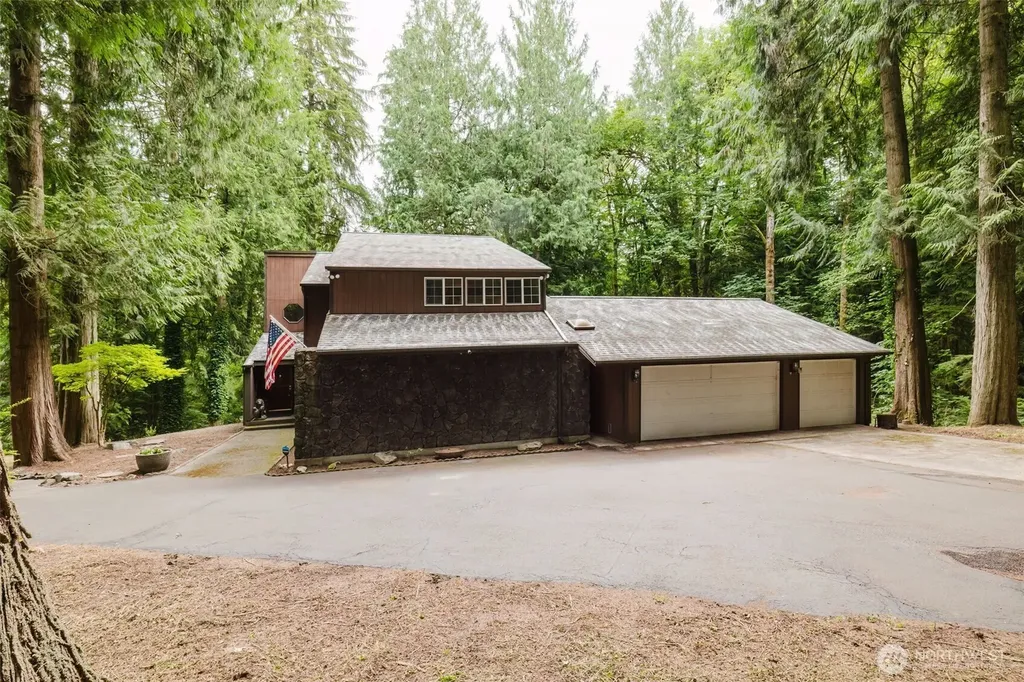 8565 Phillips Road SE Port Orchard WA 98367