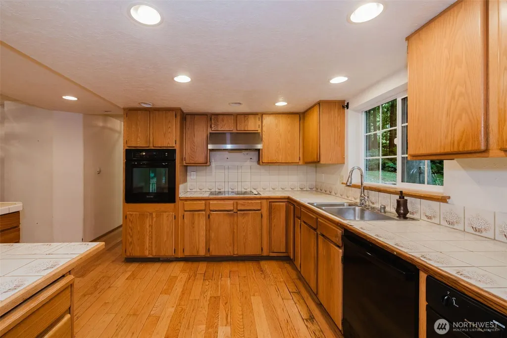 8565 Phillips Road SE Port Orchard WA 98367
