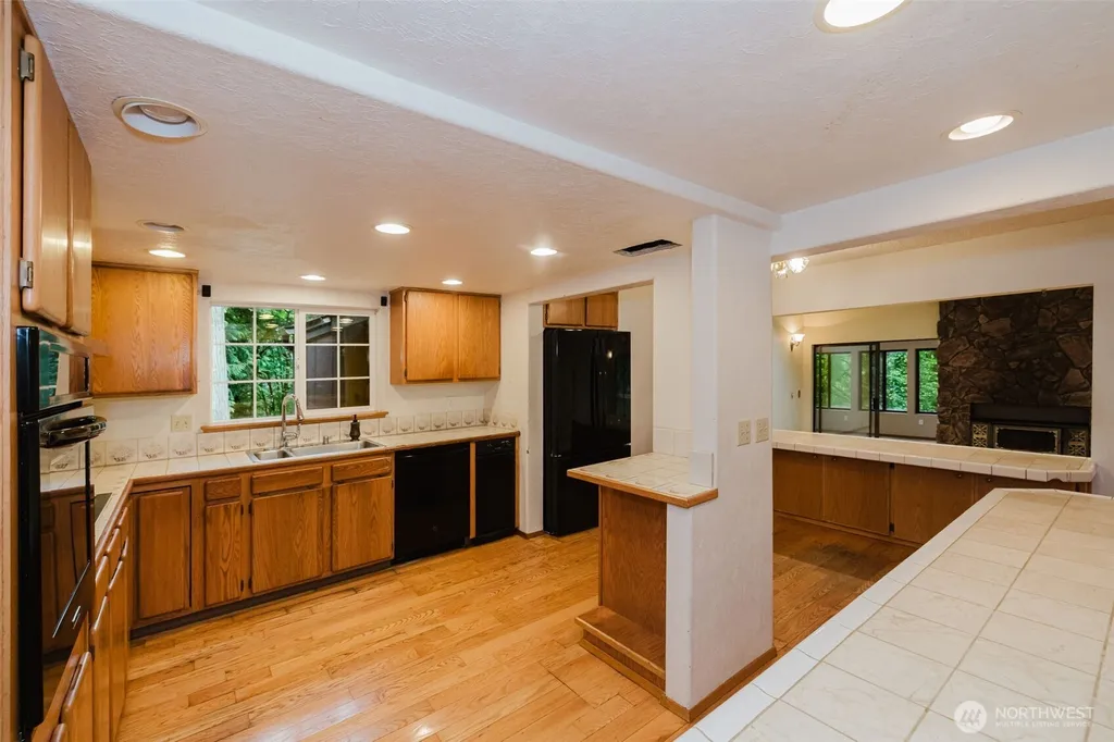 8565 Phillips Road SE Port Orchard WA 98367