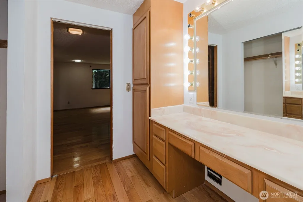 8565 Phillips Road SE Port Orchard WA 98367