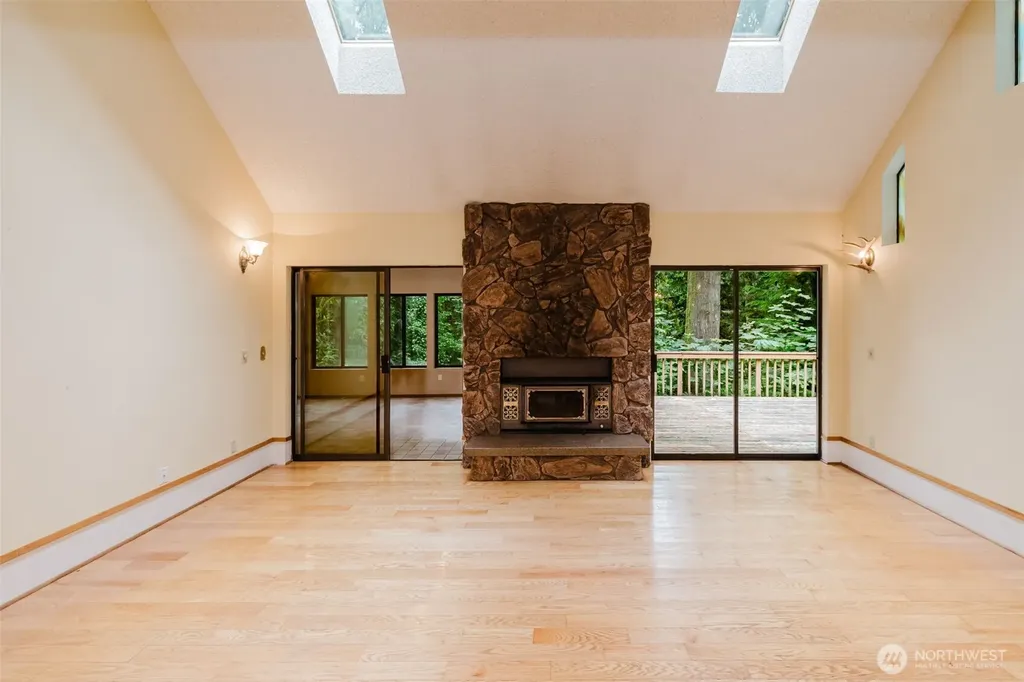 8565 Phillips Road SE Port Orchard WA 98367