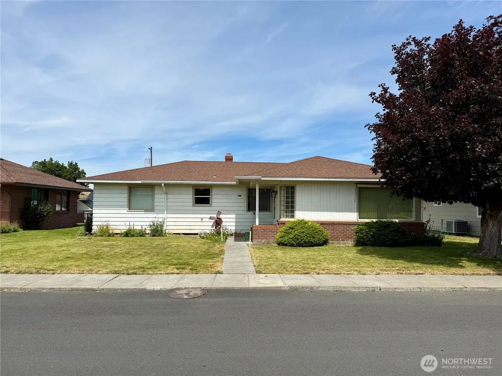 511 E 2nd Avenue Odessa WA 99159