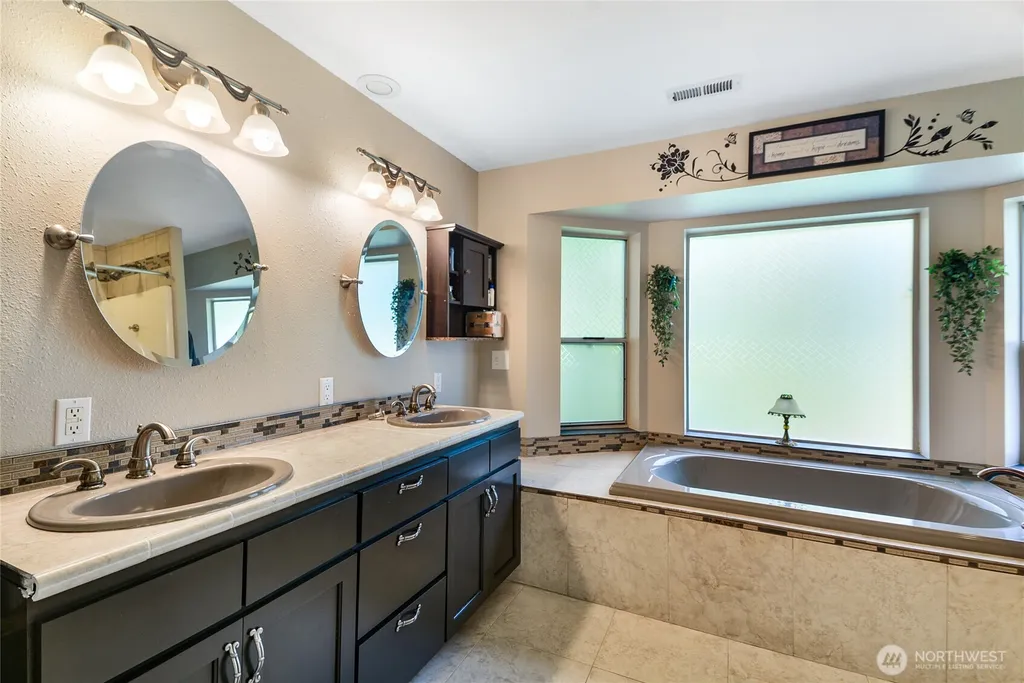 11919 60th Street NE Lake Stevens WA 98258