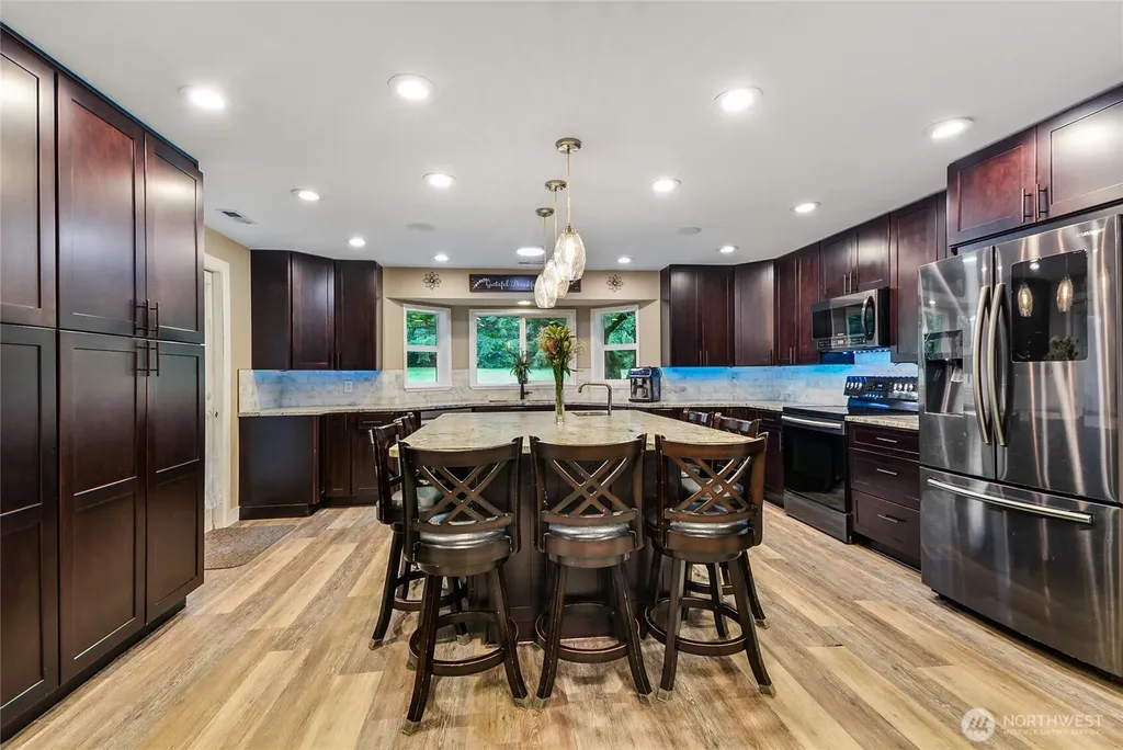 11919 60th Street NE Lake Stevens WA 98258
