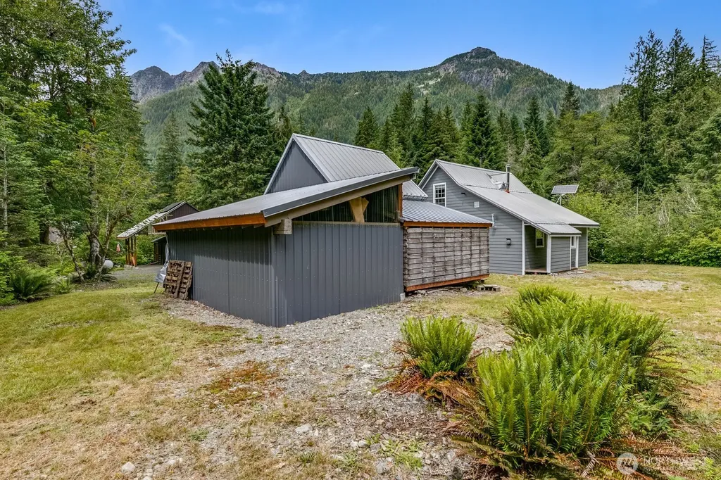 204 Whitton Avenue Granite Falls WA 98252