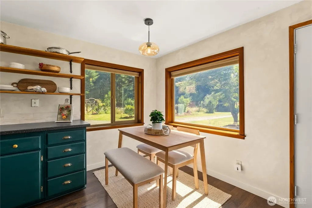 223 Porter Creek Road Elma WA 98541
