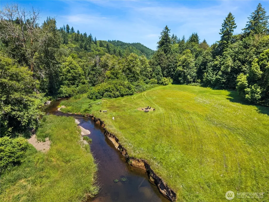 223 Porter Creek Road Elma WA 98541