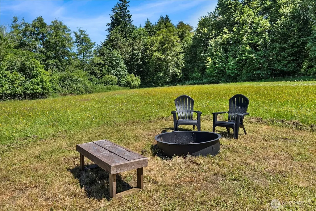 223 Porter Creek Road Elma WA 98541
