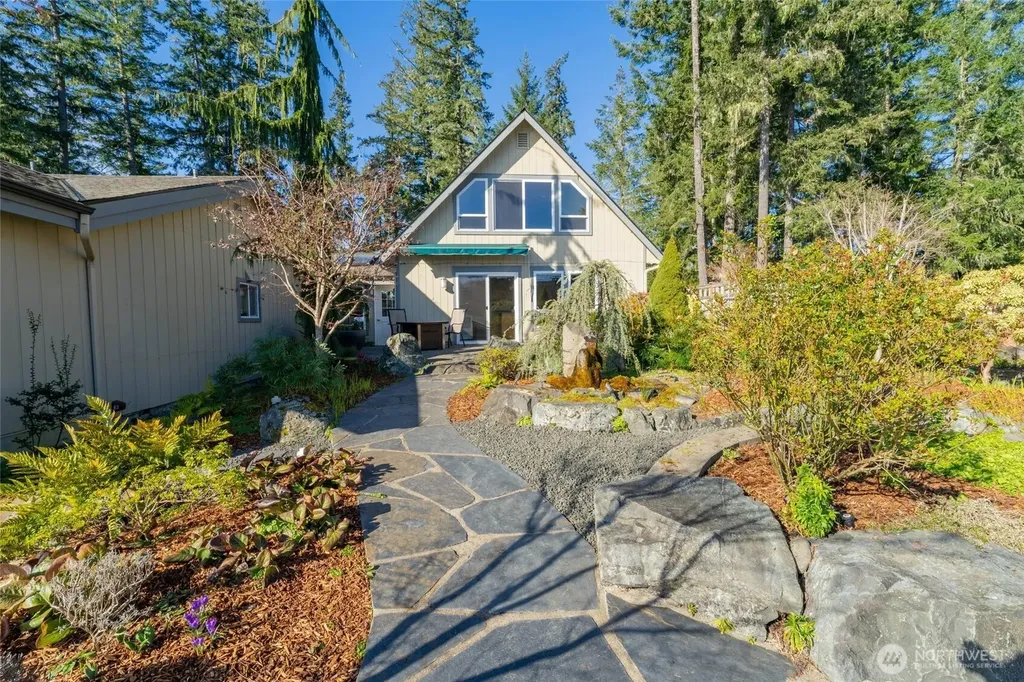 3451 E Pickering Road Shelton WA 98584