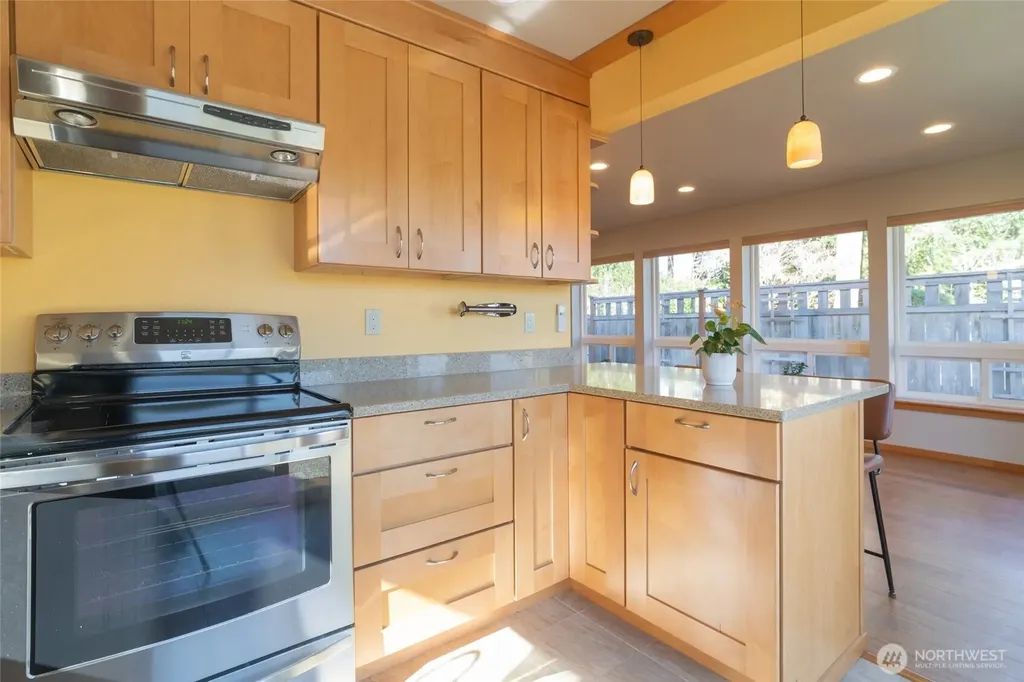 3451 E Pickering Road Shelton WA 98584