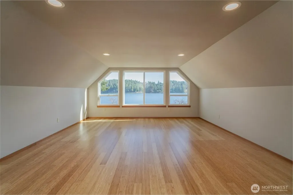 3451 E Pickering Road Shelton WA 98584