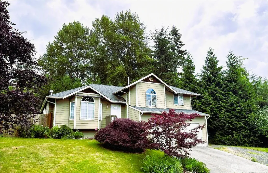 5303 75 Avenue NE Marysville WA 98270