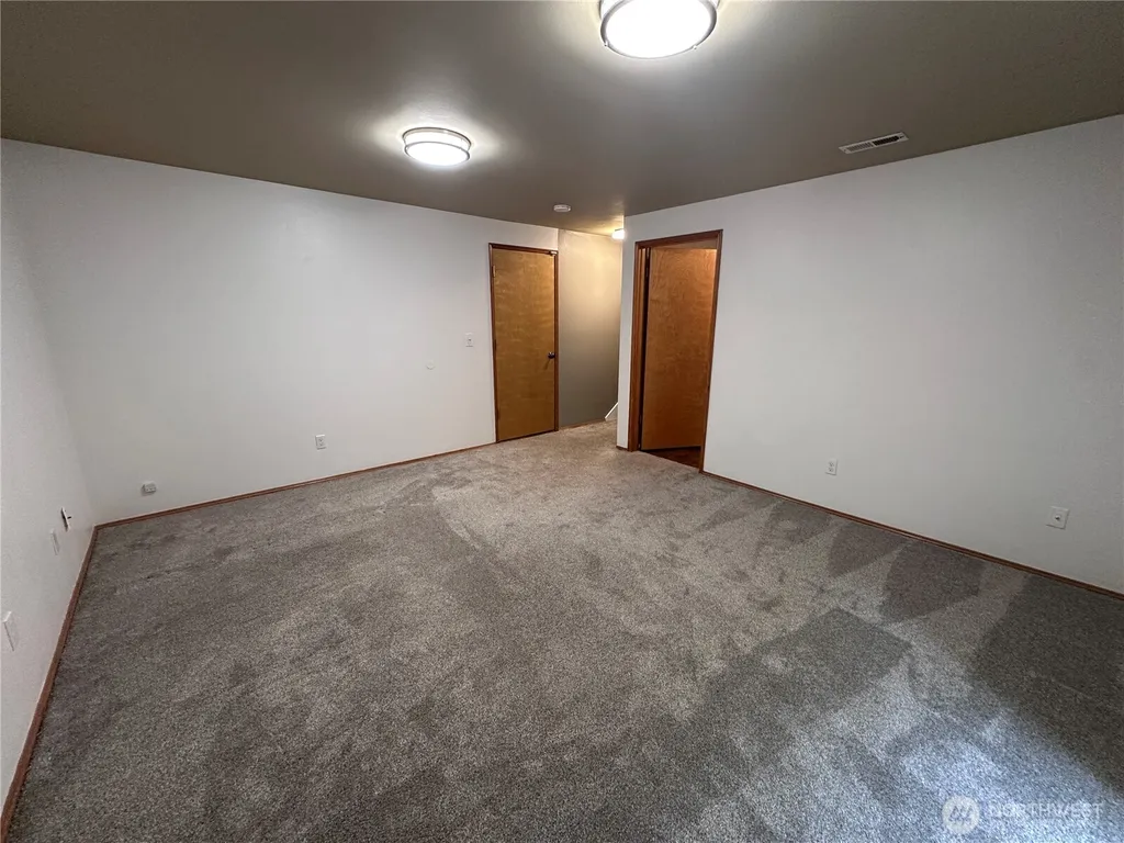 5303 75 Avenue NE Marysville WA 98270